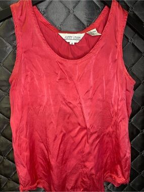 100% silk Sunny Leigh Women's Bright Red/pink Sleeveless Scoop Tank